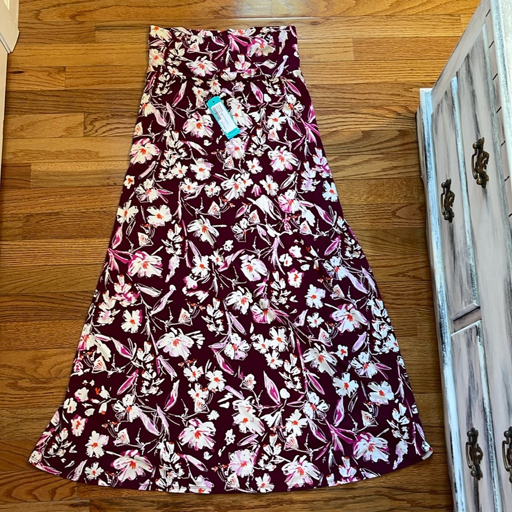 NWT Loveappella floral maxi skirt